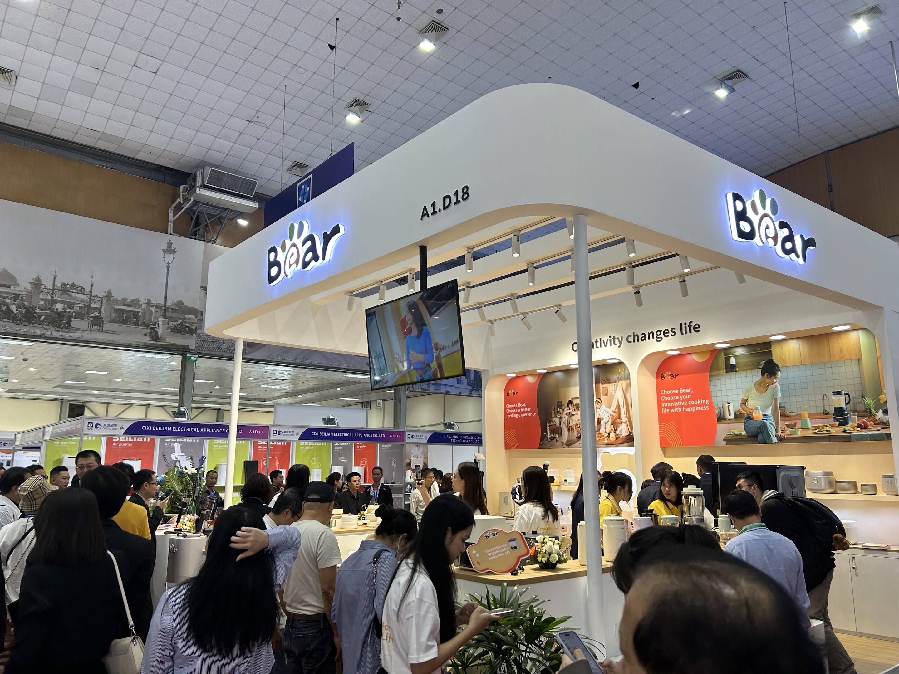 Выставка Bear Vietnam выставка